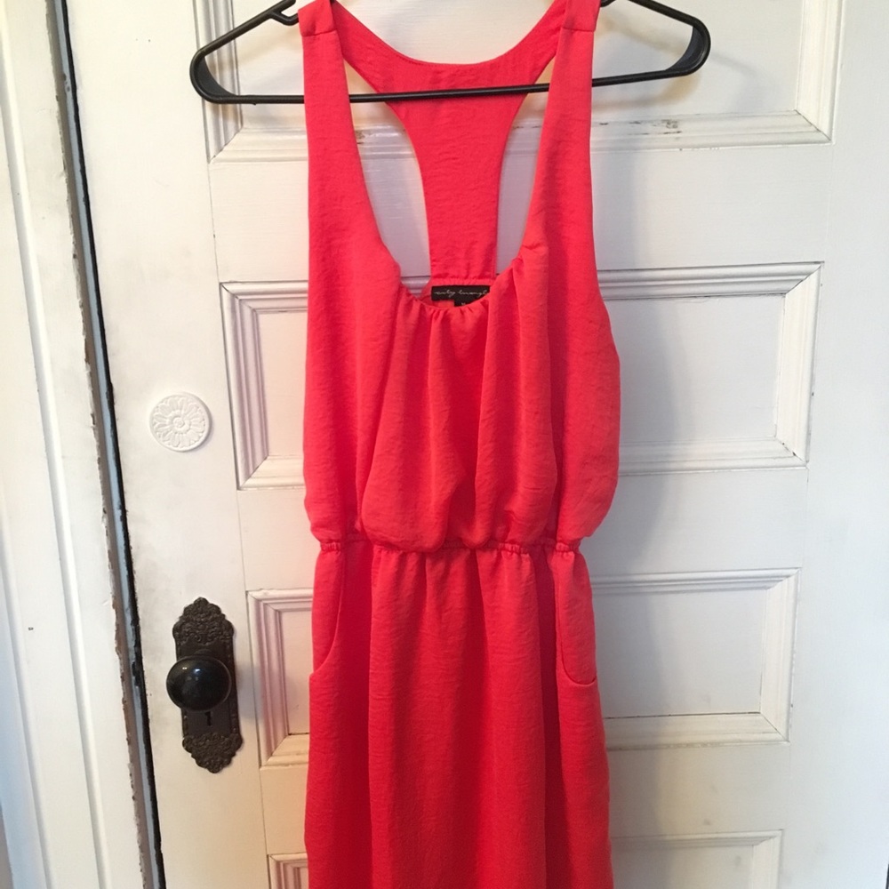 Women’s dress with pockets